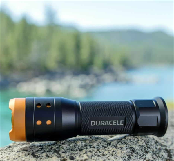 Duracell 350 Lümen Ledli Odaklanabilir Alüminyum El Feneri + 3 AAA Piller Dahil