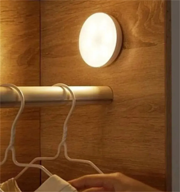 F.B.I F-49 8 LED Hareket Sensörlü USB Şarjlı Lamba - Beyaz Işık